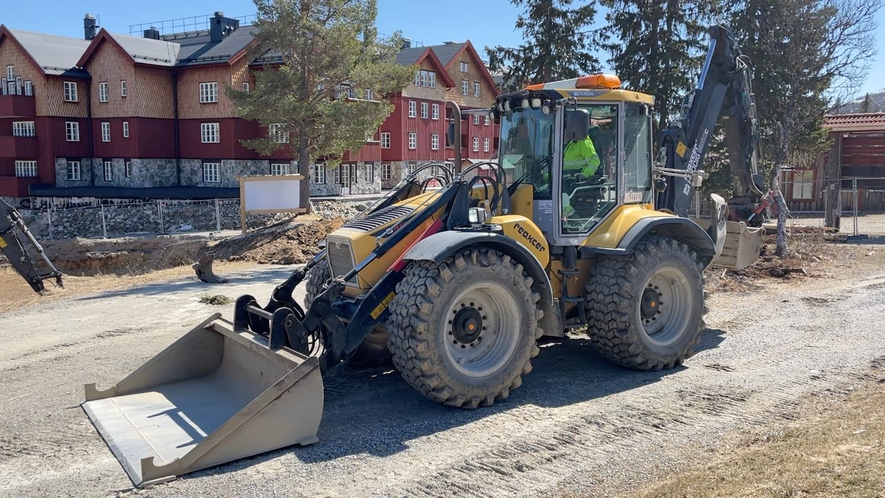 Köp Grävlastare Huddig 1260C på Klaravik