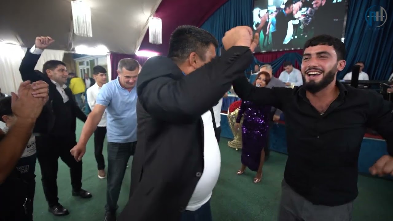 Rejissor Ilhamin Oglunun Toyu 4 hisse