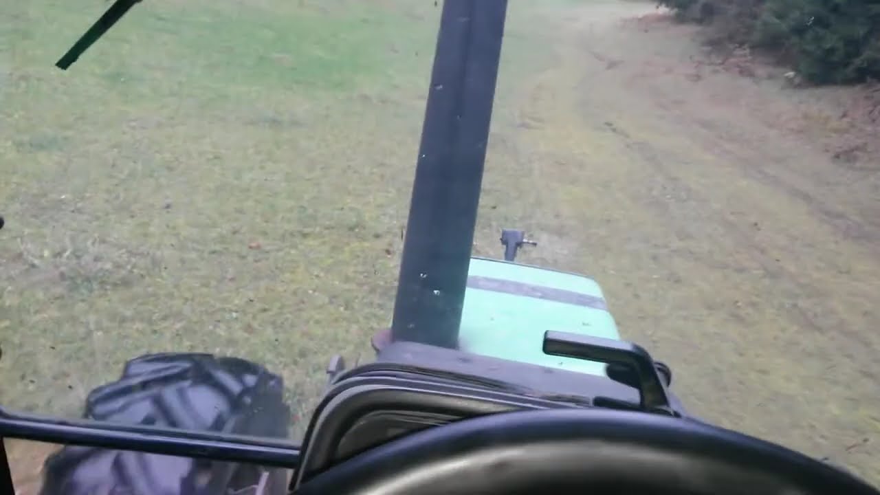 Deutz Fahr Agrostar 4.61 mit Vogel & Noot Mulcher