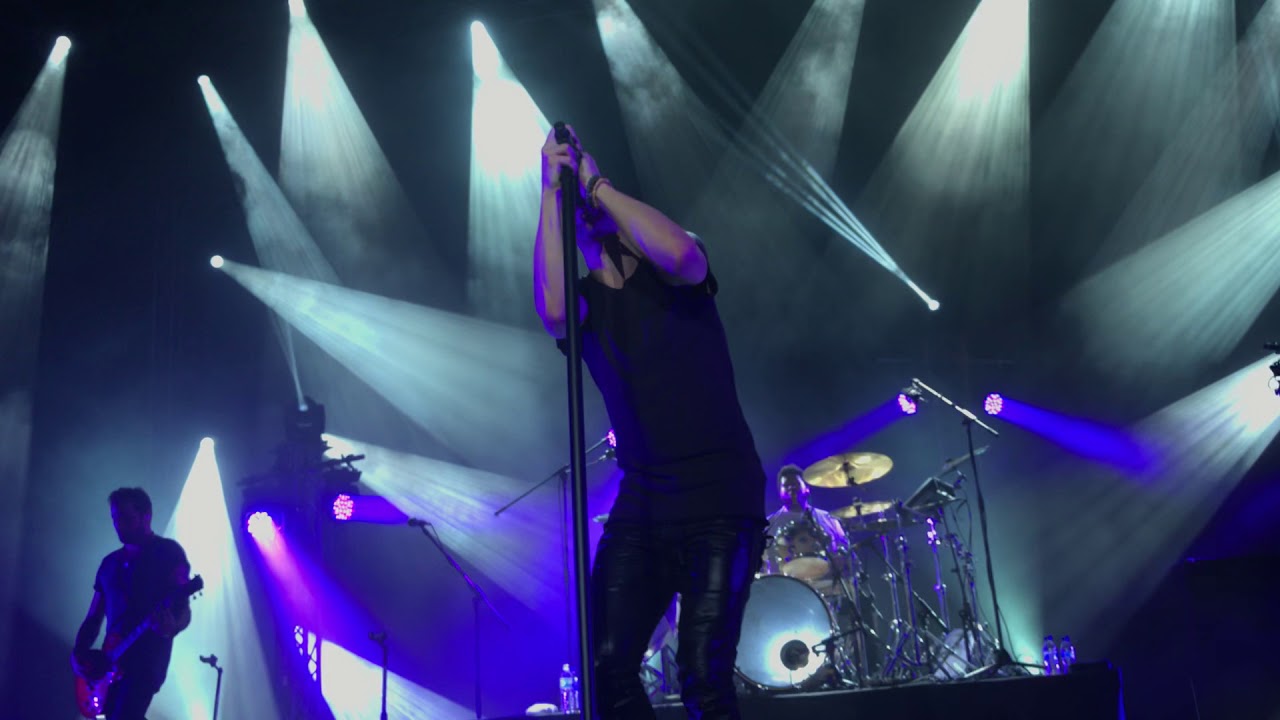 September / Purple Rain (Daughtry Cage To Rattle Tour Singapore)