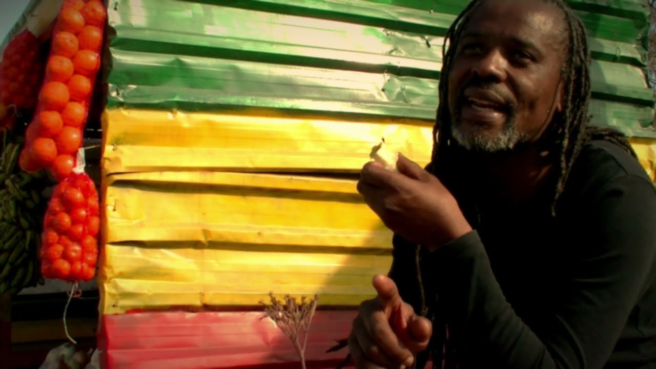 NDIYAMTHANDA LONA - MAVERIQ