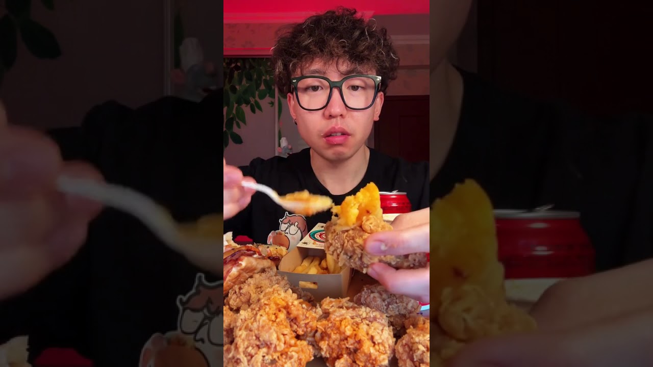 酱多多的塔斯汀汉堡配红油土豆泥 夯爆了..