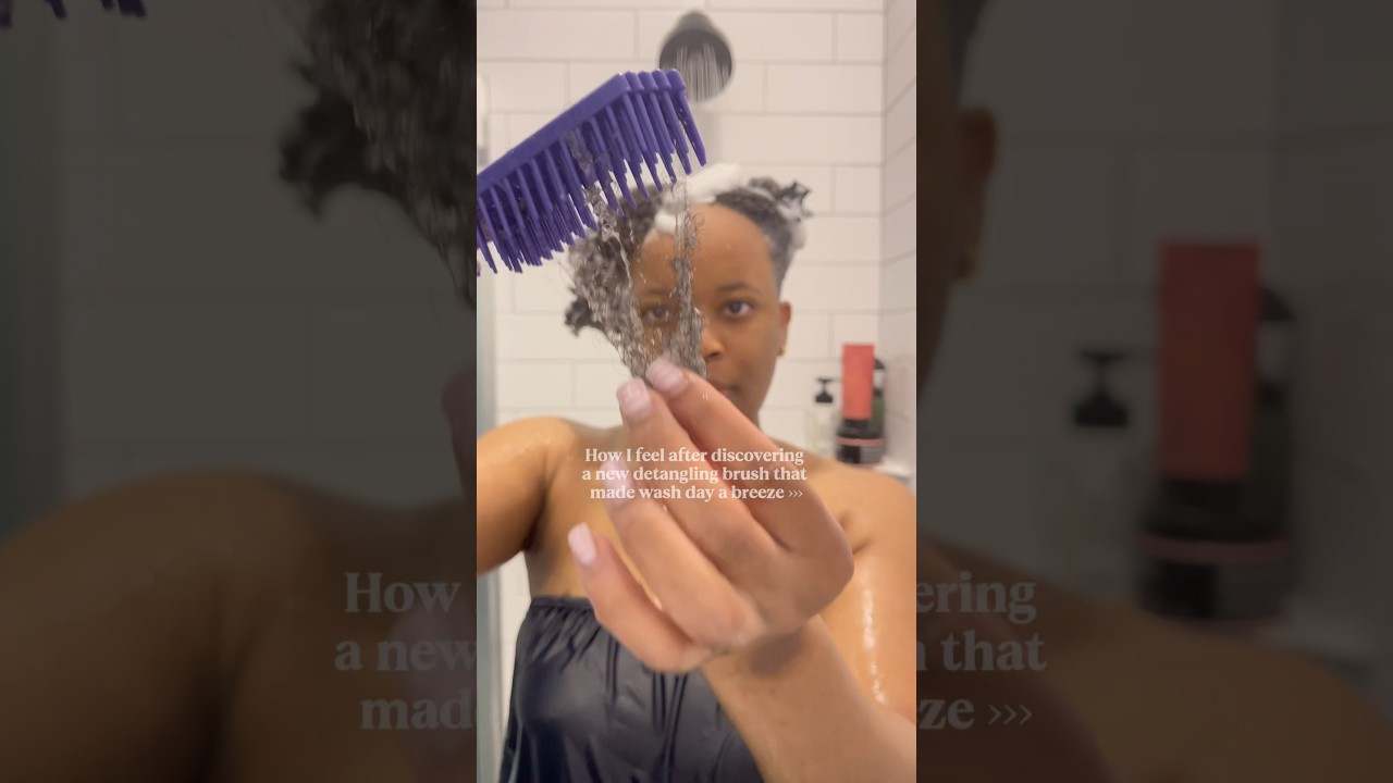 The best detangling brush for type 4 hair #washday #haircare #haircareroutine #4chair #naturalhair