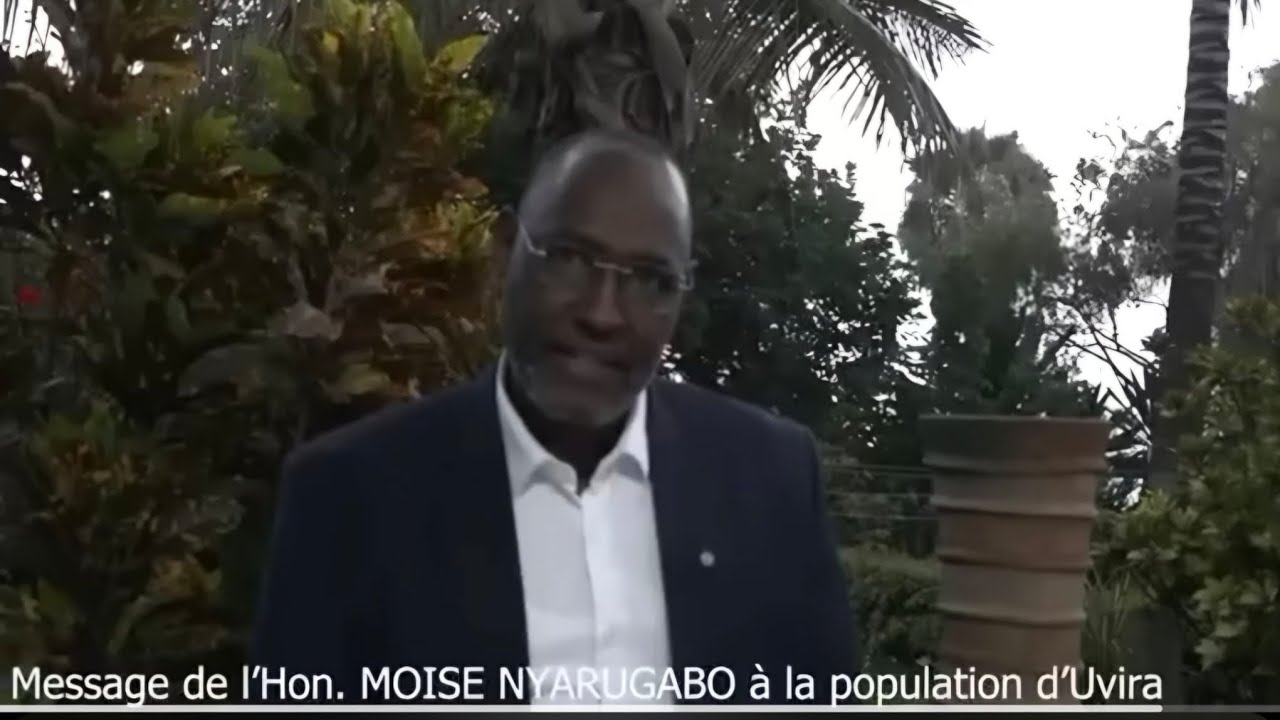 De gauche à droite même personne Moise Nyarugabo humilie à Kamanyola