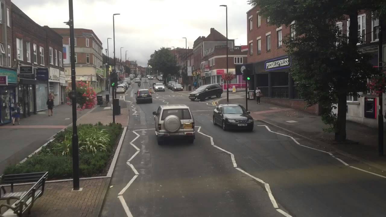 Bus ride through Worcester Park high street