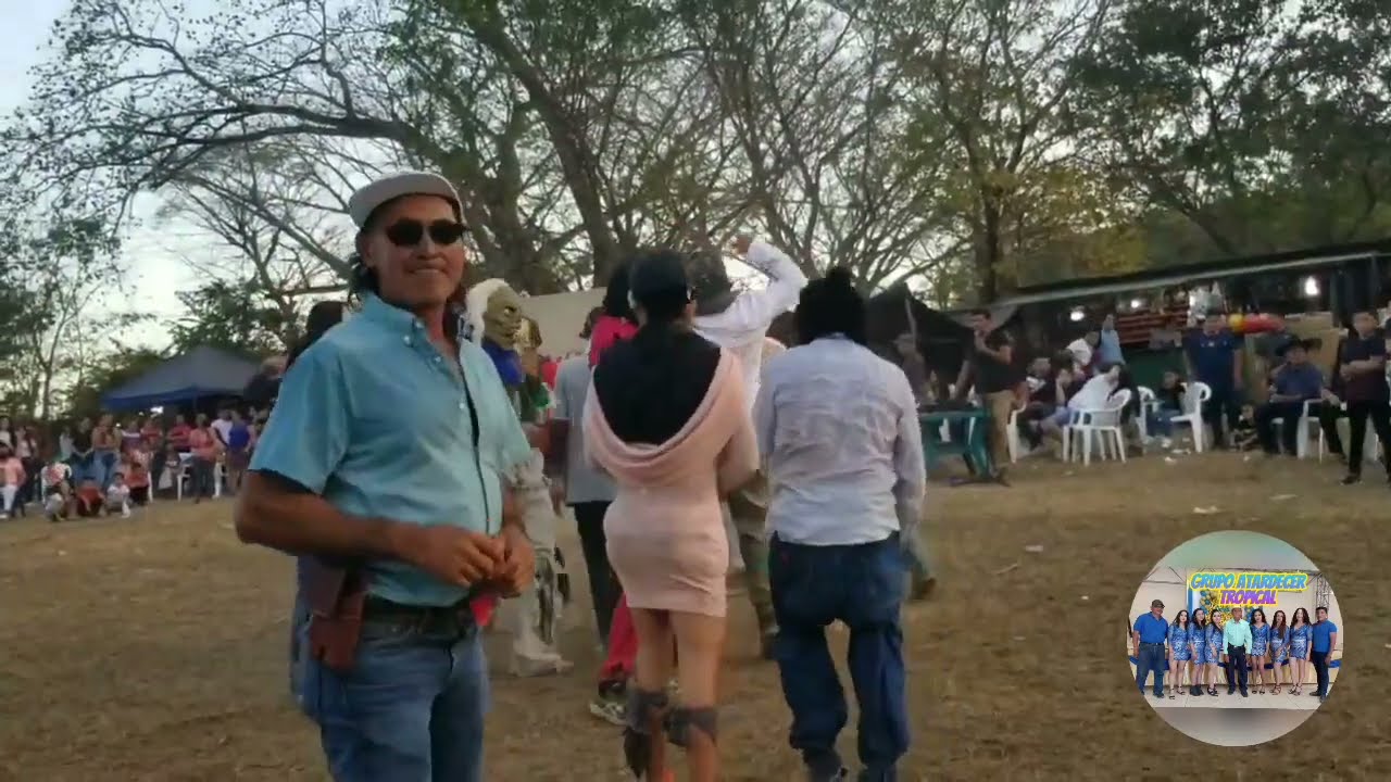 Gran festejo en Plan de Ánimas, Sociedad, Morazán, bailando con los enmascarados🎶💃