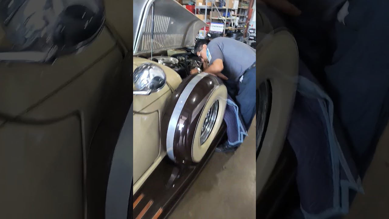 1980's Excalibur  modeled after a 1928 Mercedes-Benz SSX