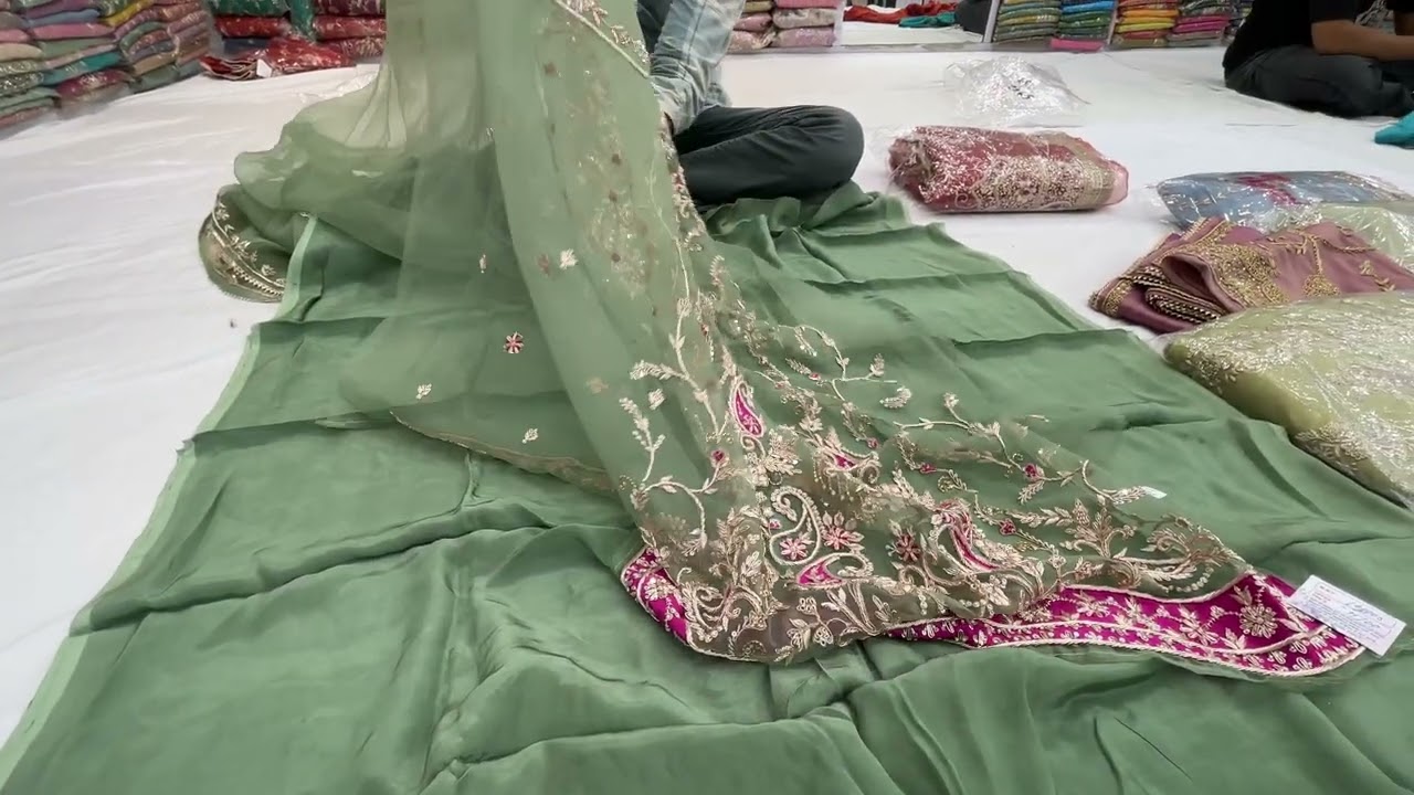 Vlog 198 super 👌 hit GULATI CLOTH HOUSE JALANDHAR  +919501020306 