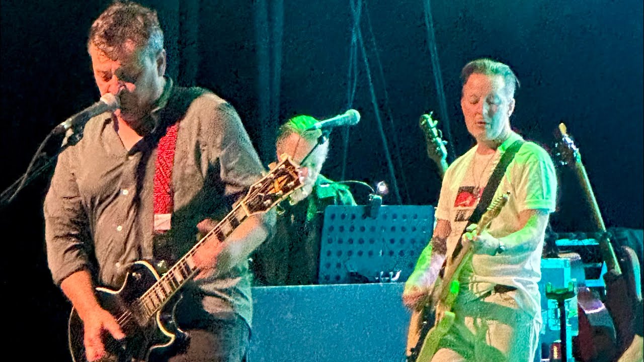 The Everlasting - Manic Street Preachers, Swansea Building Society Arena, 10th May 2025