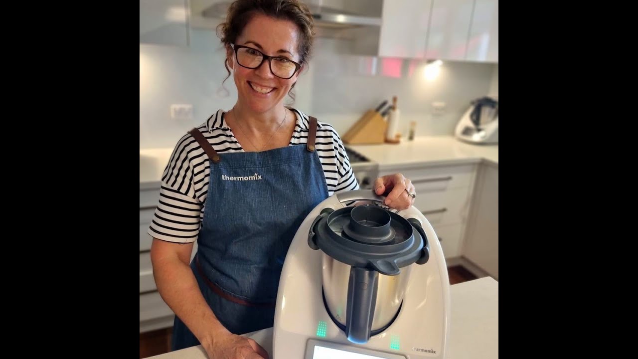 Unboxing your TM6 Thermomix including Accessories, Features & Functions