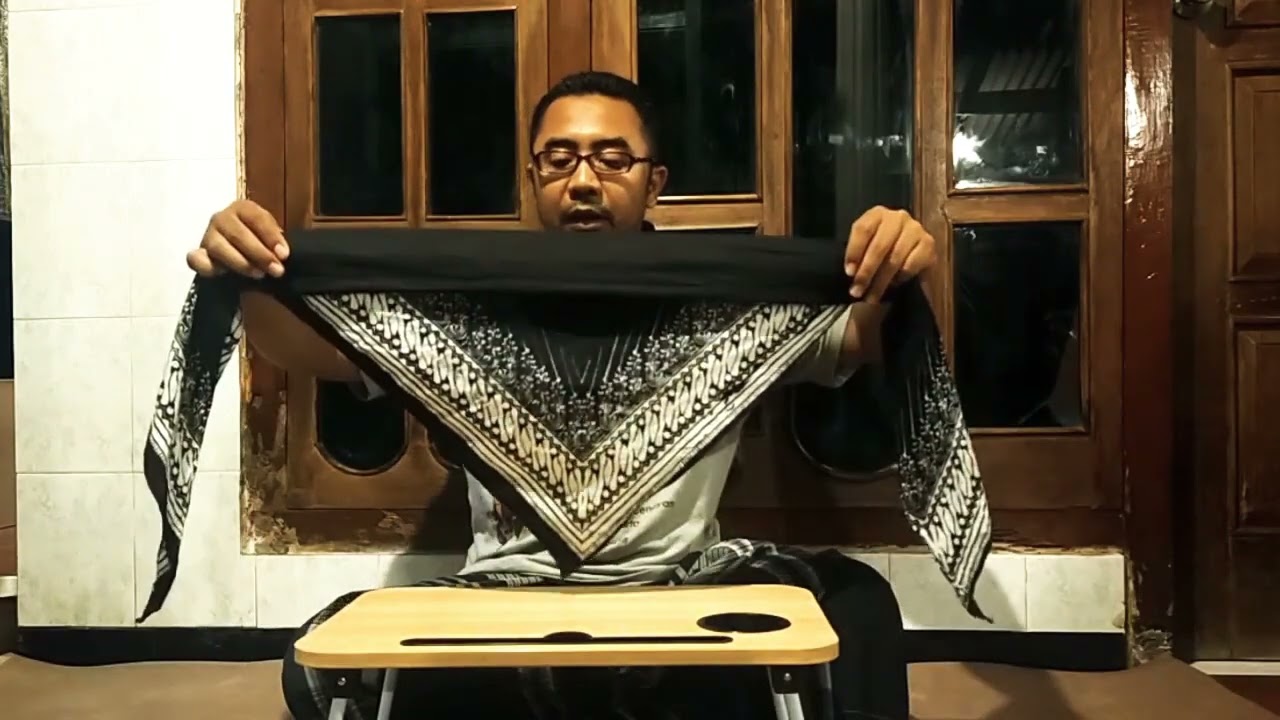 Iket khas Kabupaten Kediri bernama Iket JAYABAYA