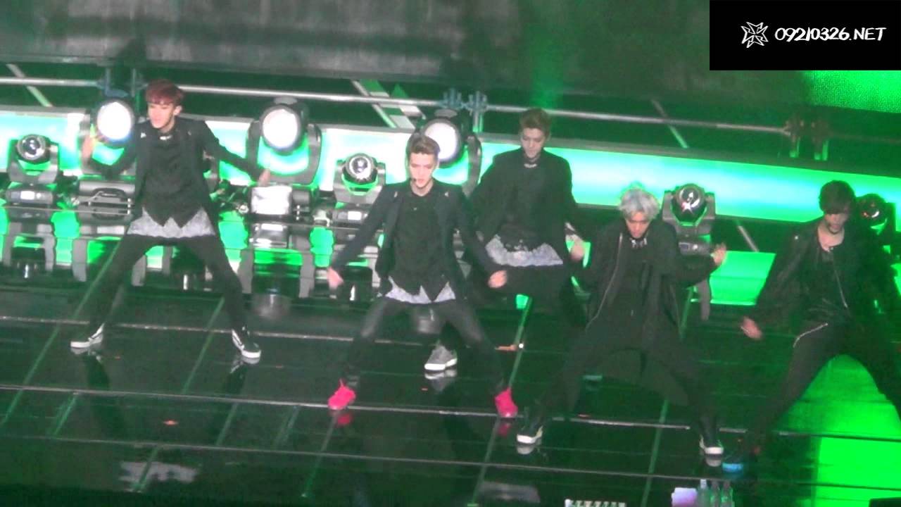 [FANCAM] 140415 EXO COMEBACK SHOWCASE EXO-WOLF