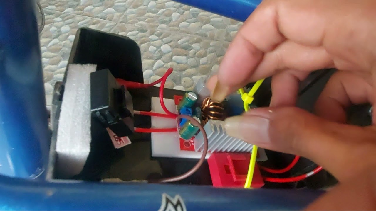 Merubah sepeda listrik Selis 36V pakek 1 aki 12V 12Ah.