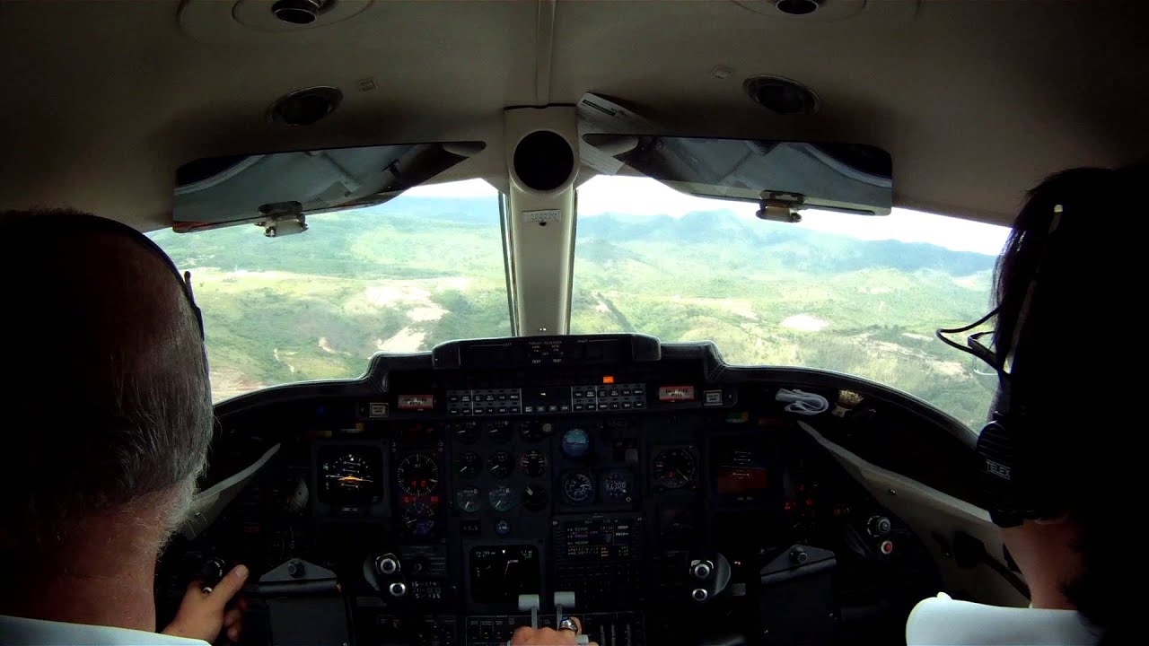 Learjet 31 Landing Toncontin MHTG