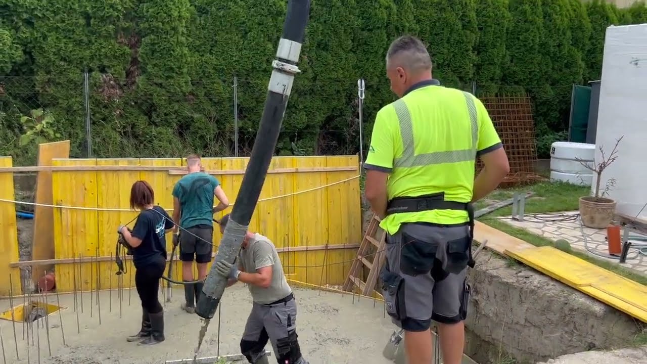 Pool selber bauen - Rundpool aus Styropor-Schalsteinen von pooldoktor.at