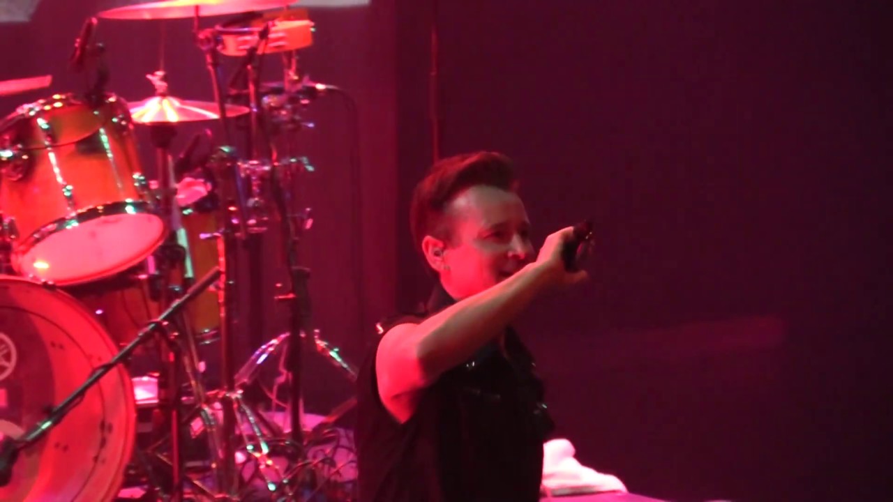 Sunday bloody Sunday // U2be - The Belgian U2 Experience