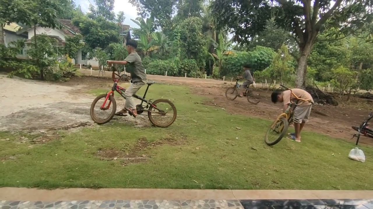 Anak anak sangat bahagia belajar berbagi ||amanah saudara online 