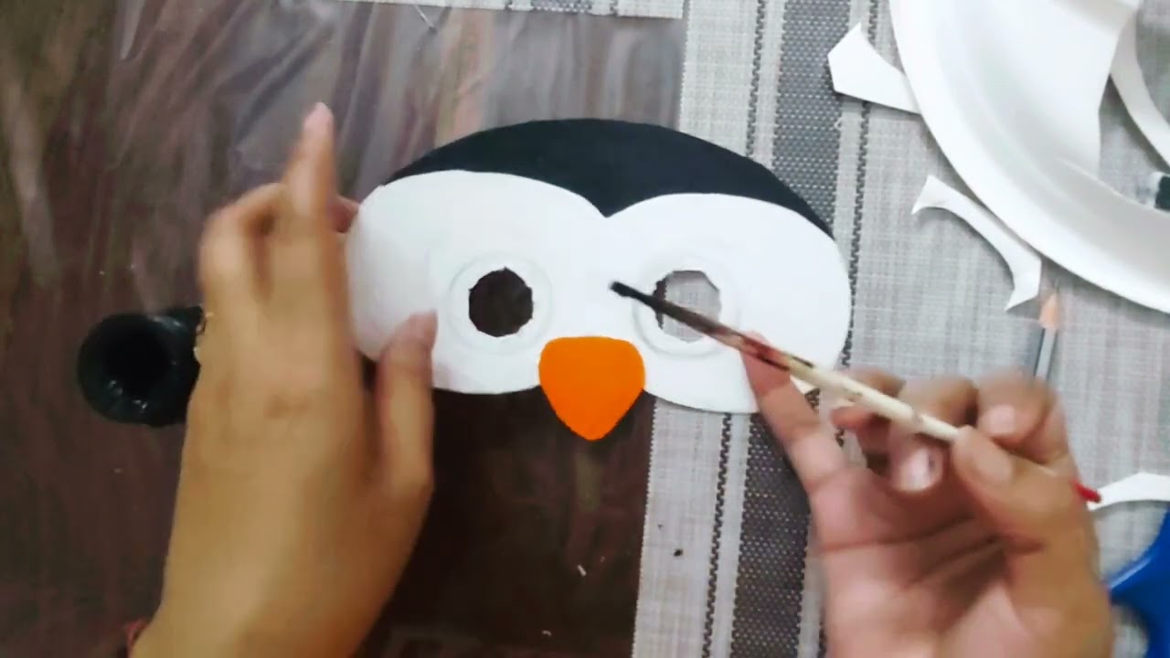 Penguin face mask for kids fancy dress competition #fancydress #facemask #competition #animal #video