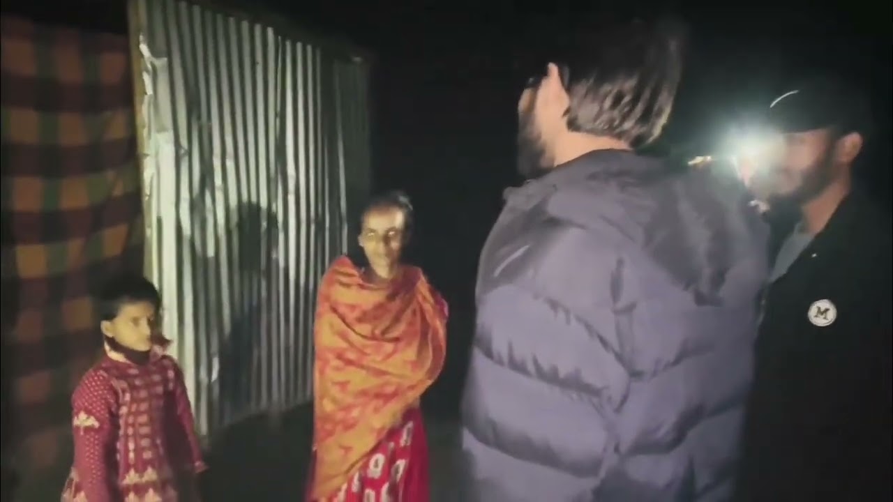 গরিবের সুখে দুখে যে এগিয়ে  যায় মেয়র প্রার্থী আবিদ সৌরভ 