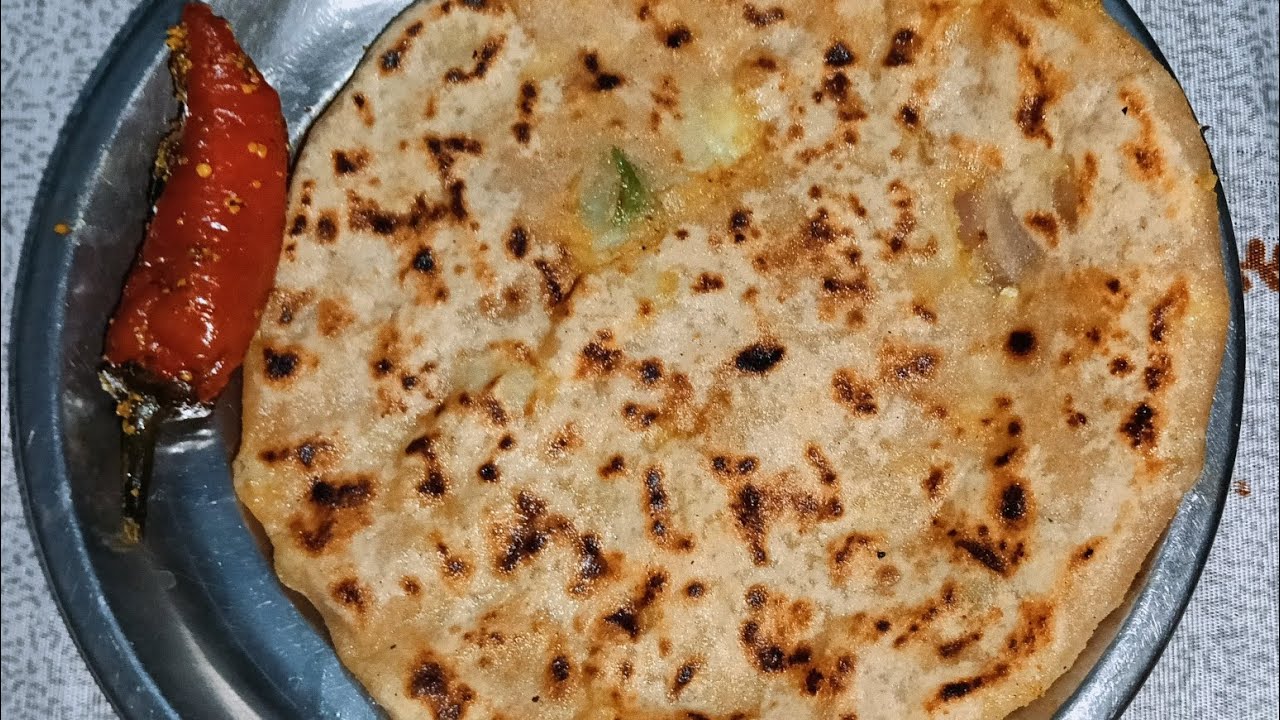 Aalu ke paraathe ki recipe 🍱🥰