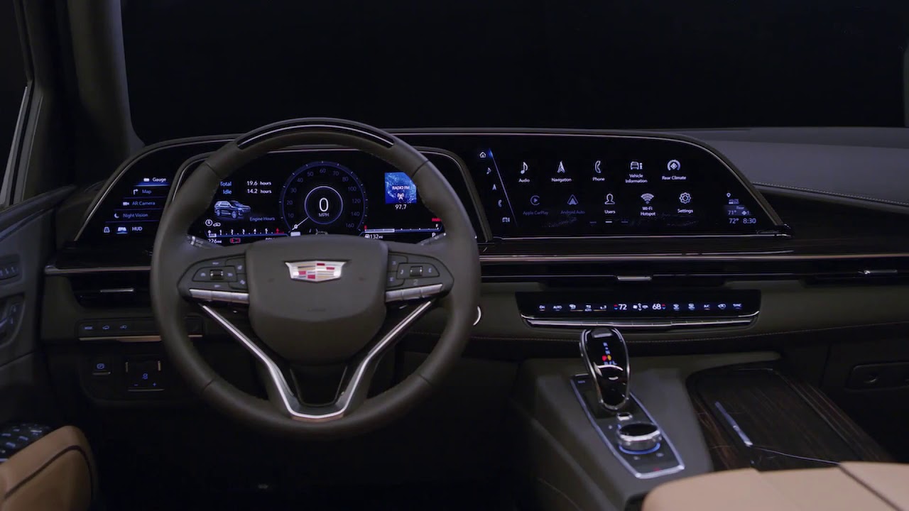 Cadillac Escalade 2021 uses an LGD 38-inch P-OLED display