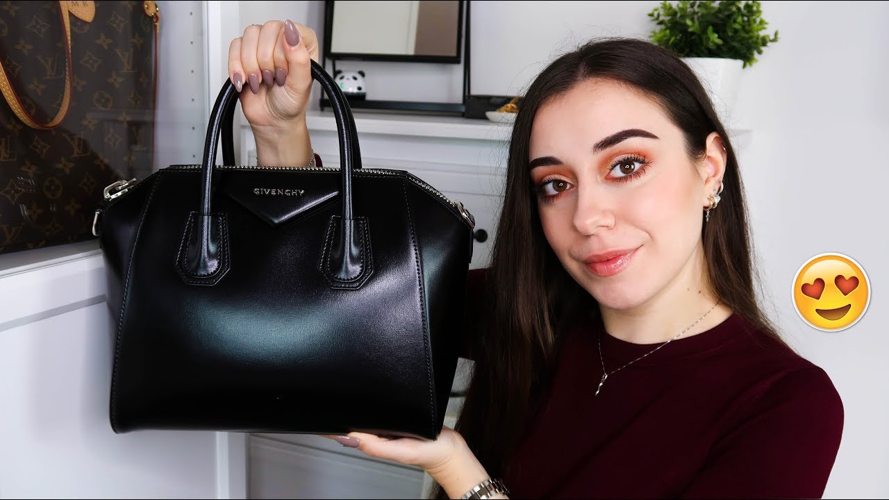 COSA C'È NELLA MIA BORSA? // Givenchy Antigona 😋