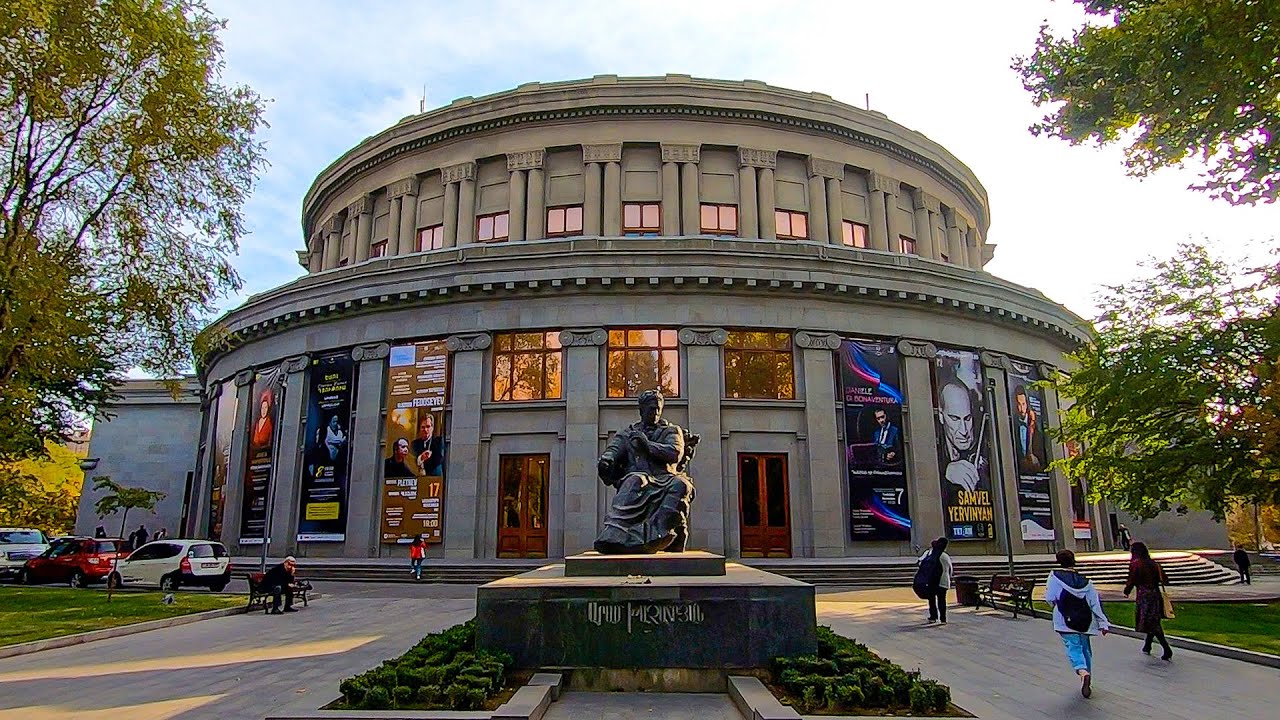 The Yerevan Opera Theatre (Kentron) is the BEST in the WORLD!