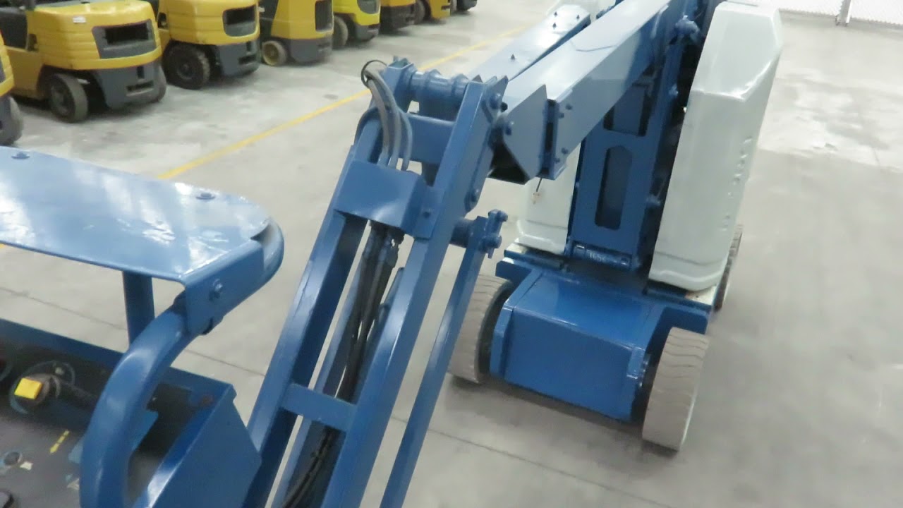 Como Operar o Manejar una Plataforma Articulada Marca GENIE Modelo Z-30/20 Eléctrico 500 Libras
