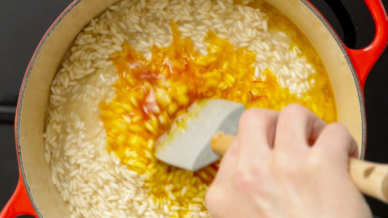 Risotto alla Milanese – Traditional Techniques for Creamy Perfection