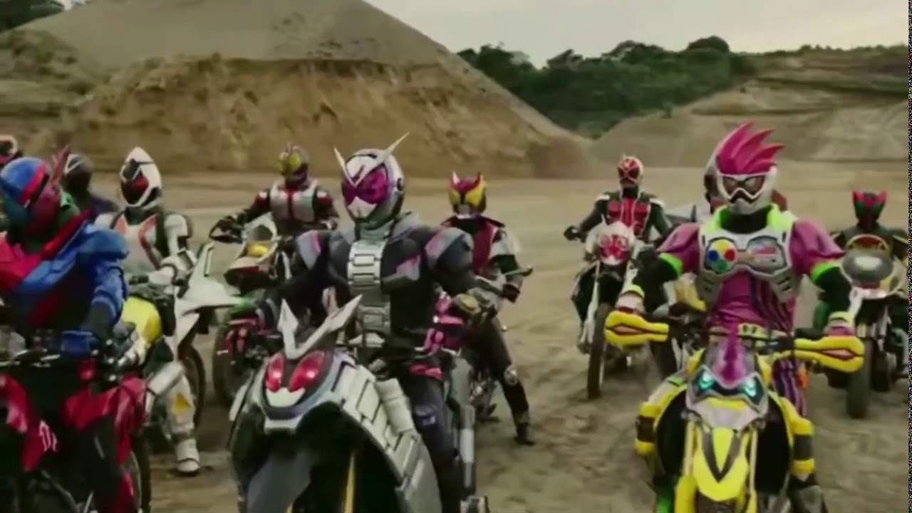 平成ライダー集結 ！最初で最後連続ライダーキック