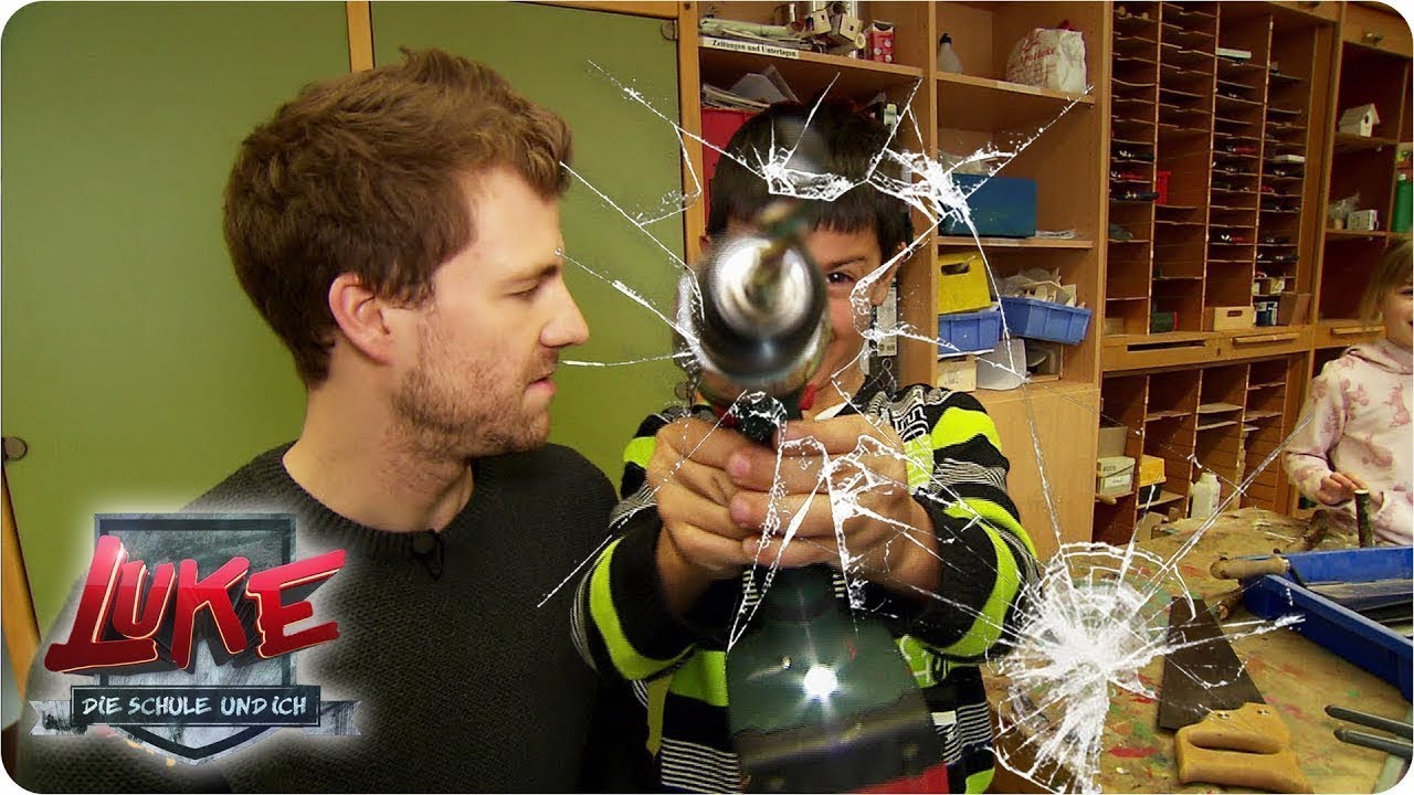 Unfall beim Dreh! - Kind bohrt Loch in die Kamera | Einschulung | LUKE! Die Schule und ich