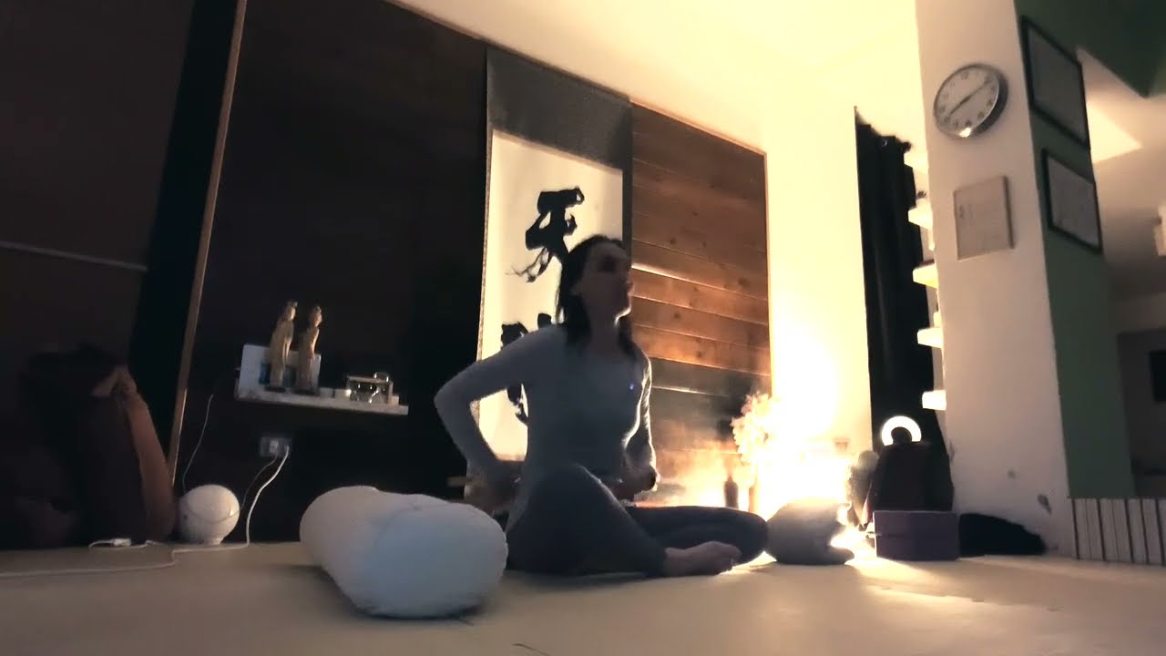 Una pratica di Restorative yoga - Il silenzio