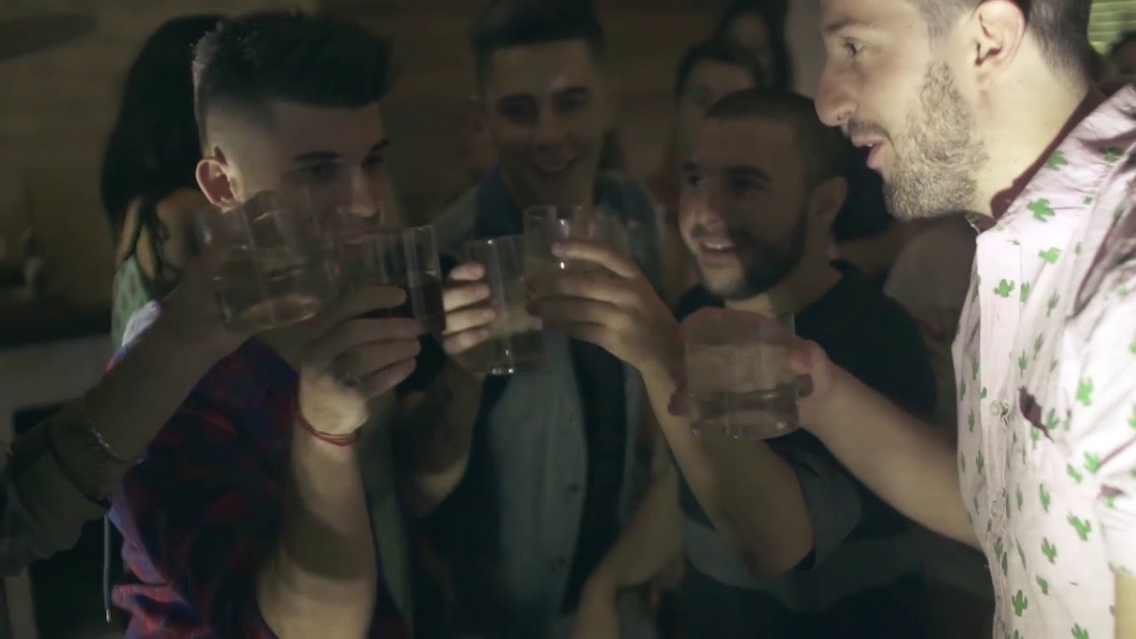 Ax 13 ft. La Mano Rancia - Noche y Lujo  (Video Oficial)