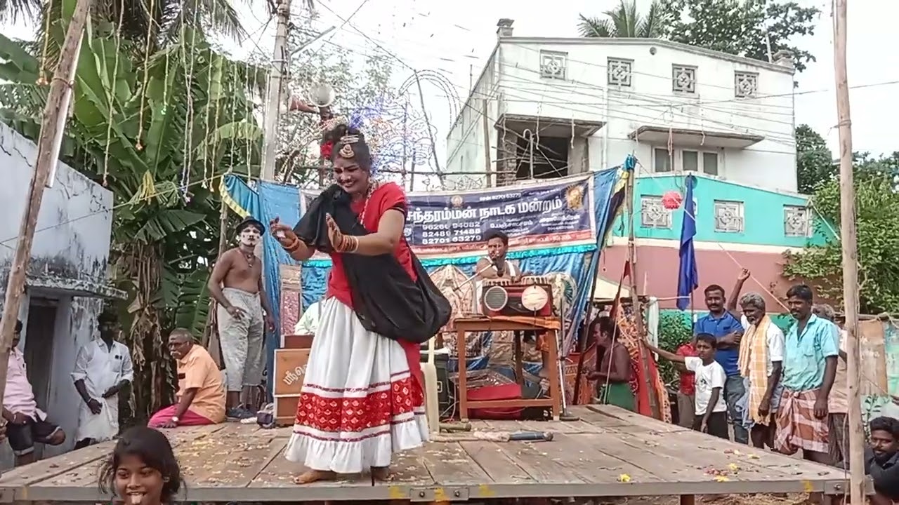 இன்று களியாம்பூண்டி கிராமத்தில் நடந்த நாடகத்தில் லட்சுமி அம்மாவின் நரி குறத்தி அட்டகாச நடிப்பு