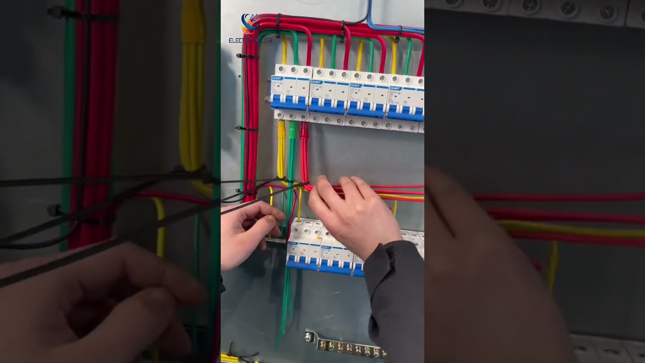 Electrical distribution cabinet connection #shorts