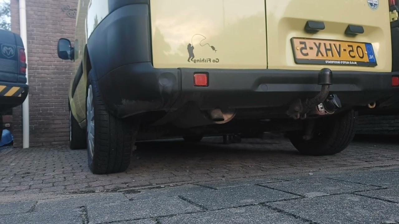 Check fiat doblo 1.9 diesel on glowplugs will it smoke ?!