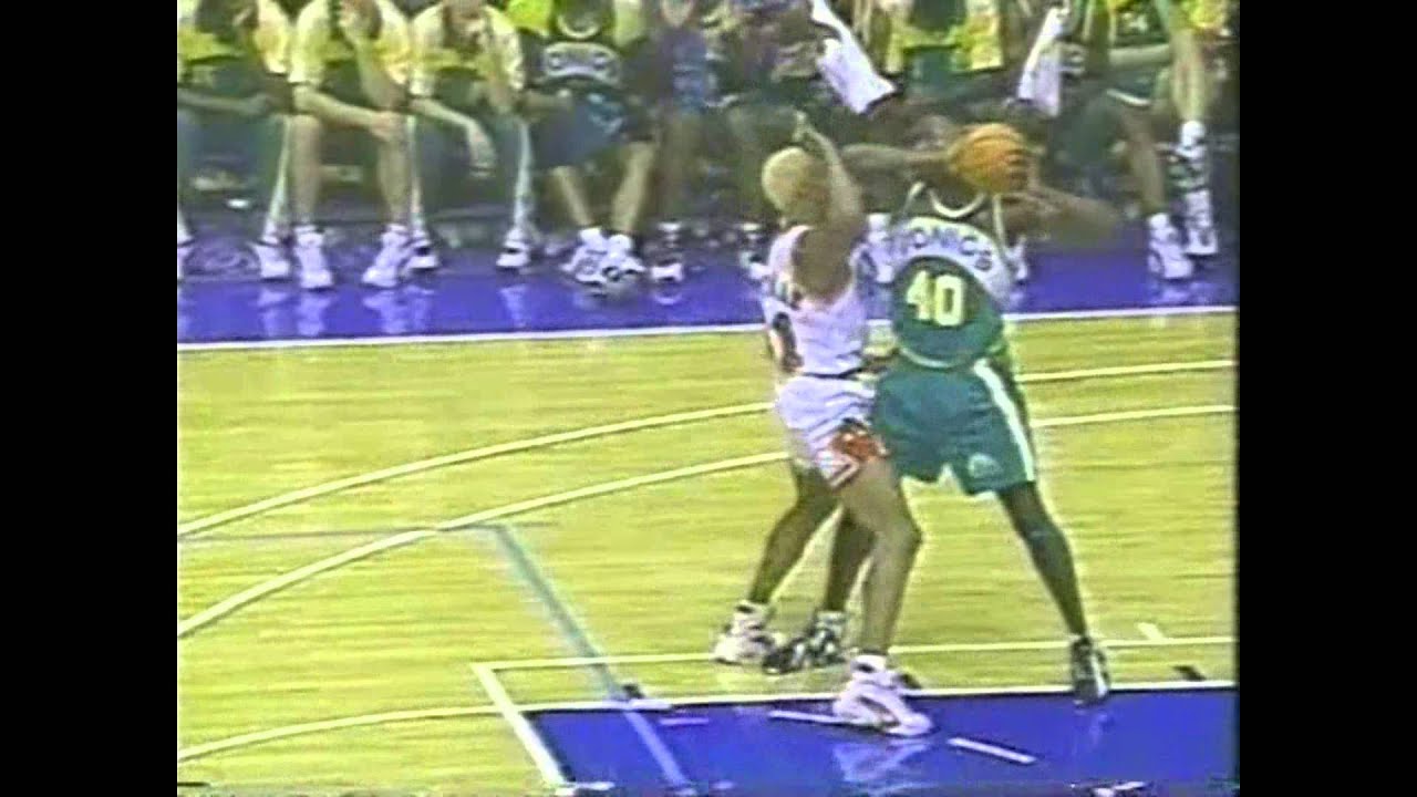 Shawn Kemp - Bulls v Sonics - 10/23/95