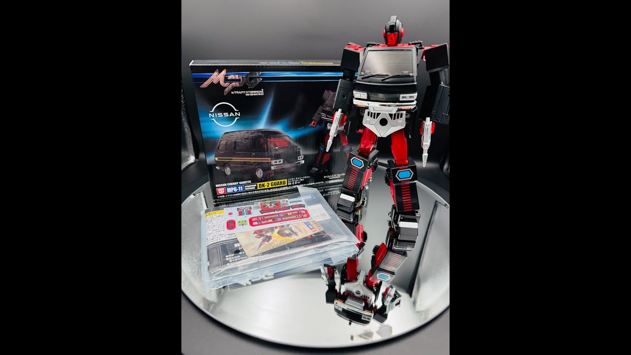 Takara Masterpiece MPG-11 DK2 Guard (Diakron DK-2) Unboxing and First Impressions