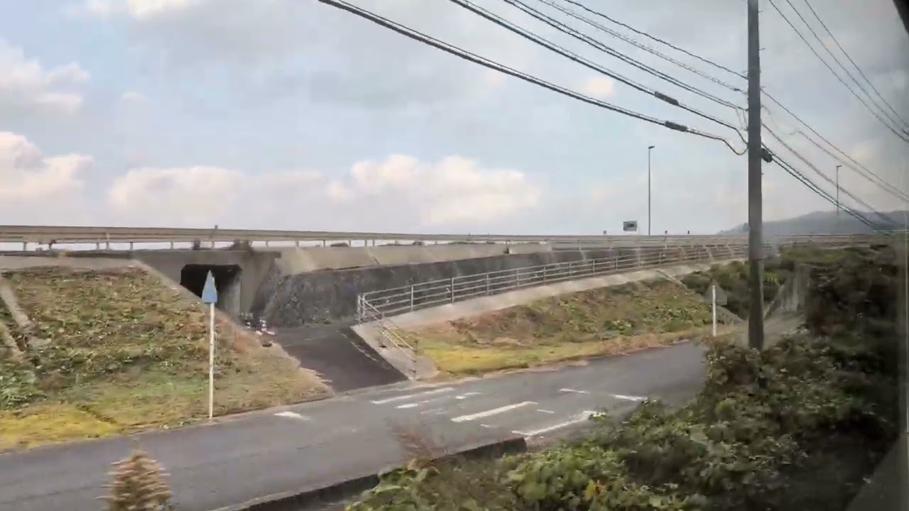 20251202　山陰本線　１５６２Ｄ　左側車窓（その３）　木与⇒益田