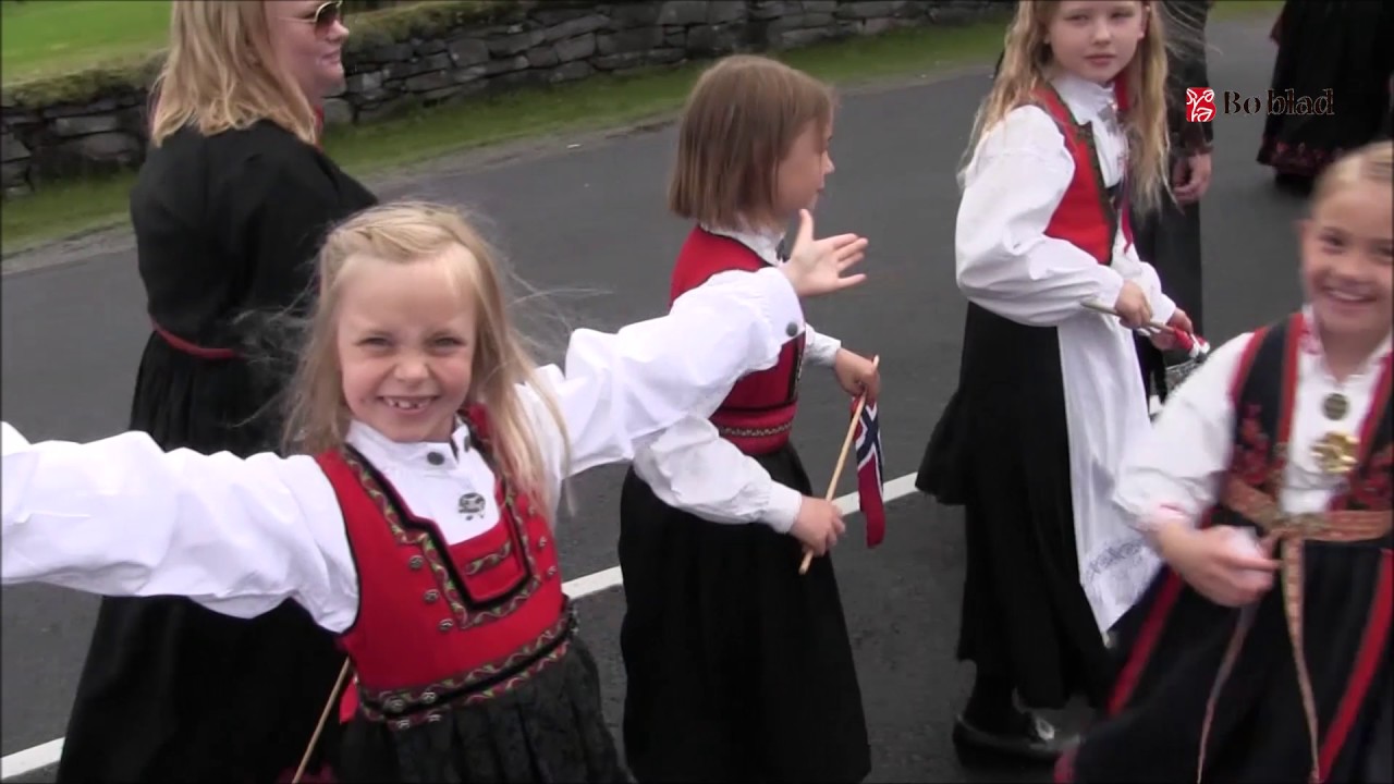 BARNETOGET I BØ 17  MAI 2017