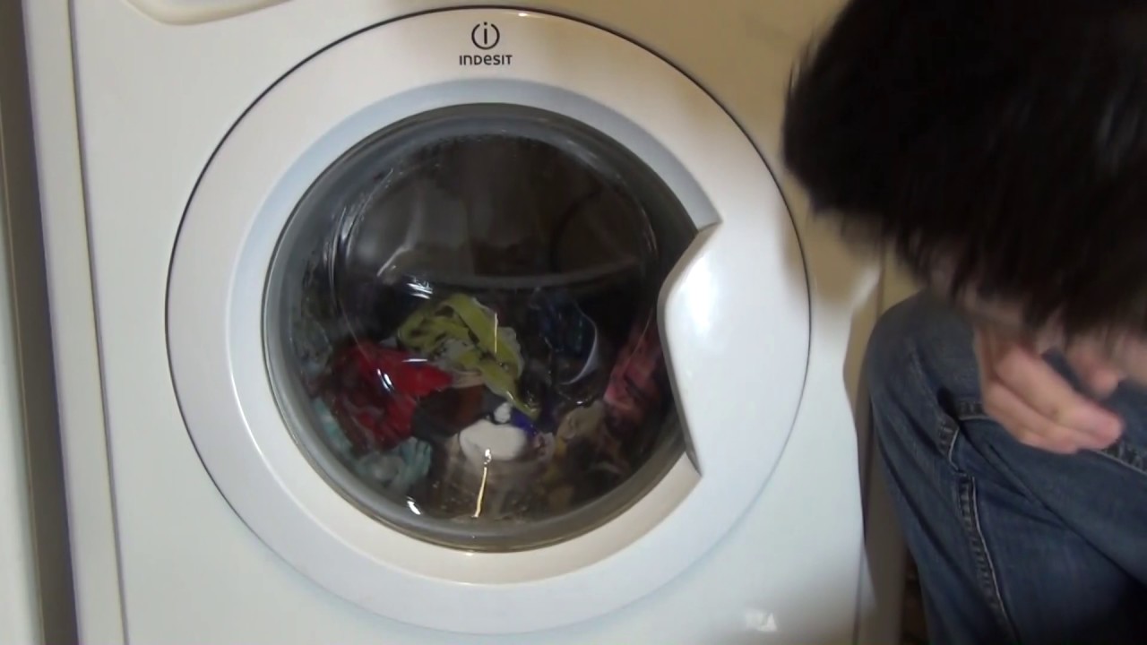 Indesit Start IWC6165 : Drum paddle falls off.