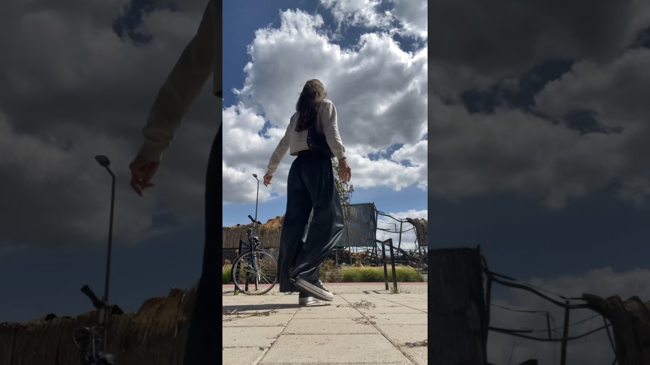 Outfit check when it’s hot, but windy 💨 