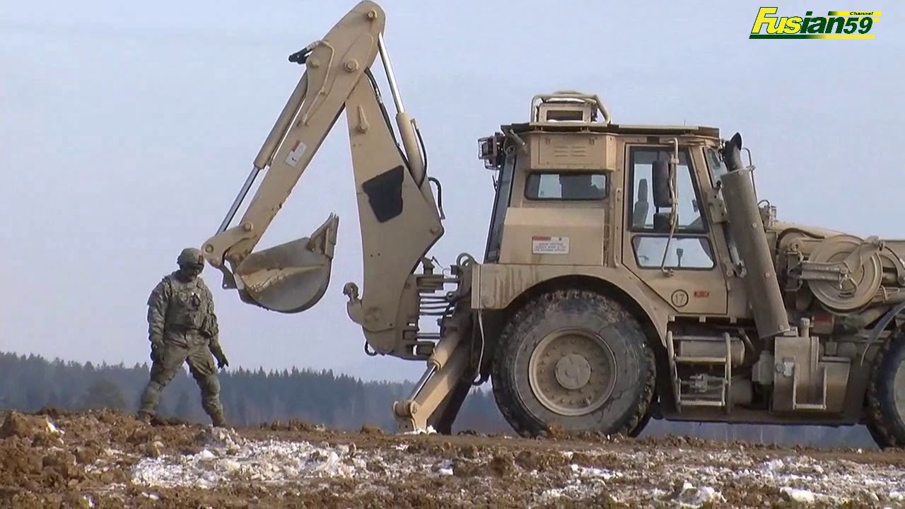 High Mobility Engineer Excavator (HMEE) 120M Motor Grader