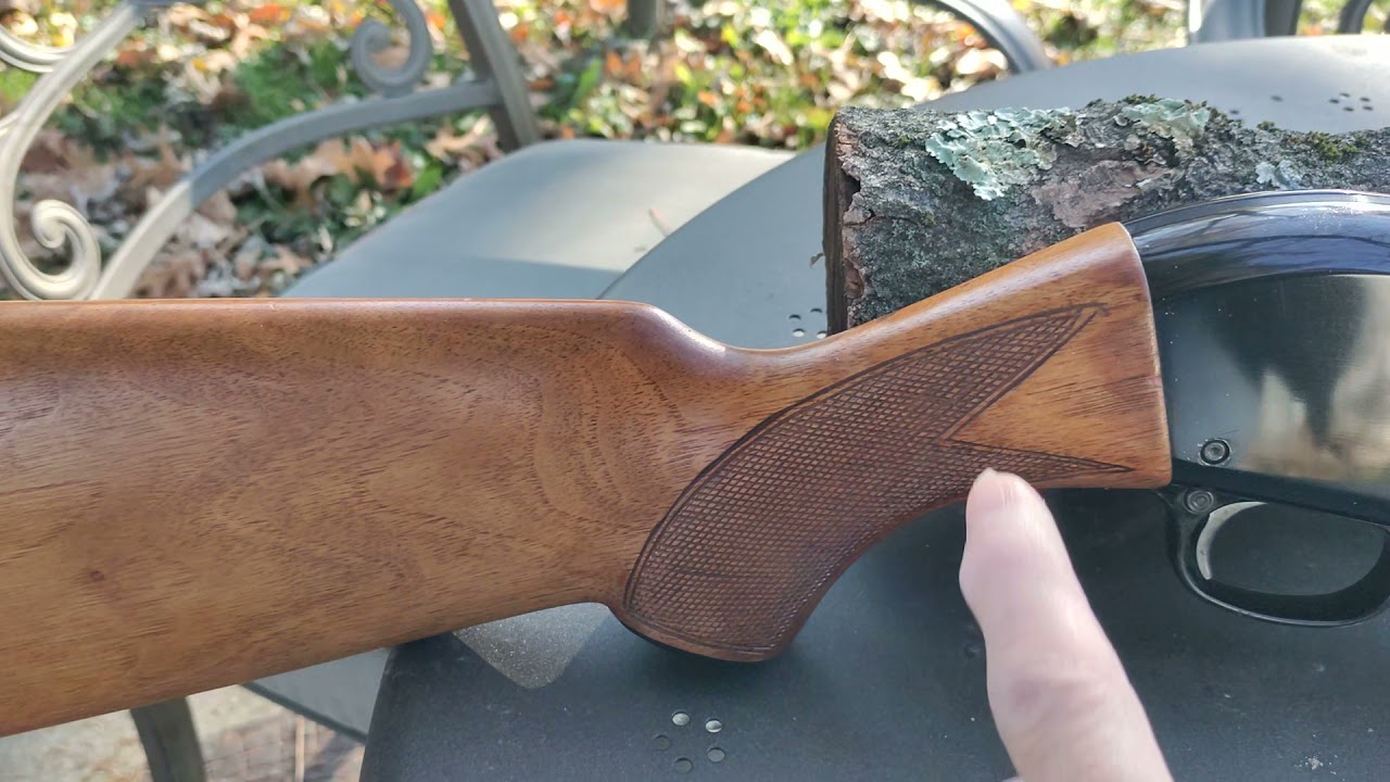 Beautiful Ithaca model 300 SKB 12 gauge shotgun, recoil shotgun. Gorgeous condition.