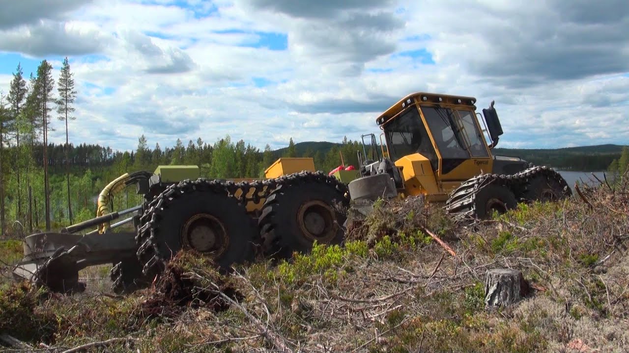Tigercat 1075B Scarifier