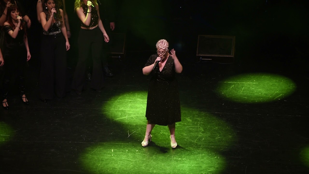 Alizia Romero & Las Chicas del Gospel - Natural Woman [Live]