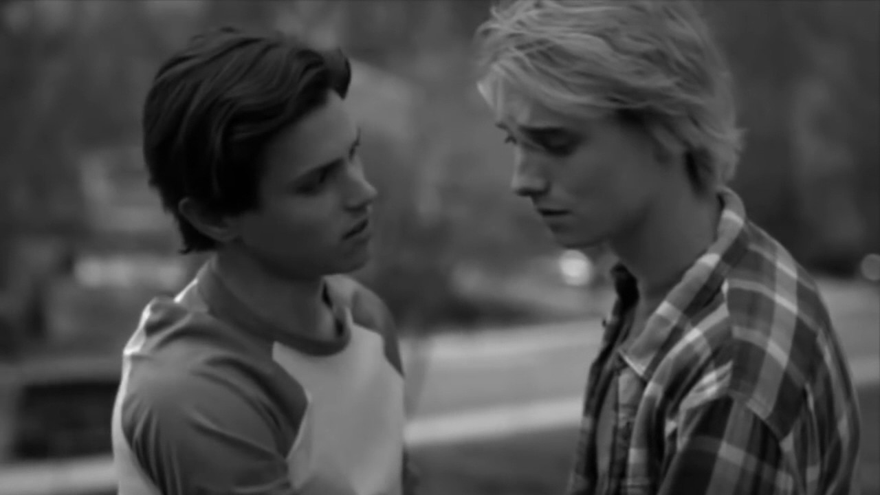 Philip and Lukas || Two wrongs (four walls)