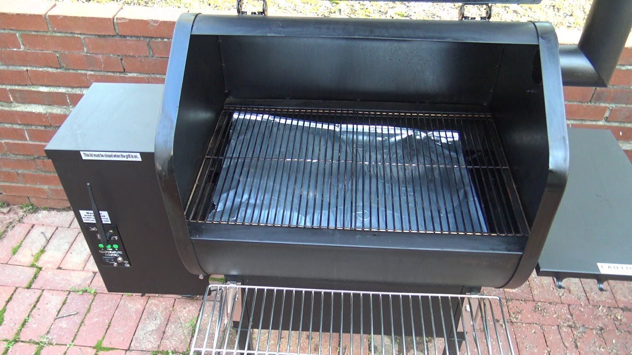 Чистка пеллетной коптильни (Green Mountain Grills Daniel Boone)