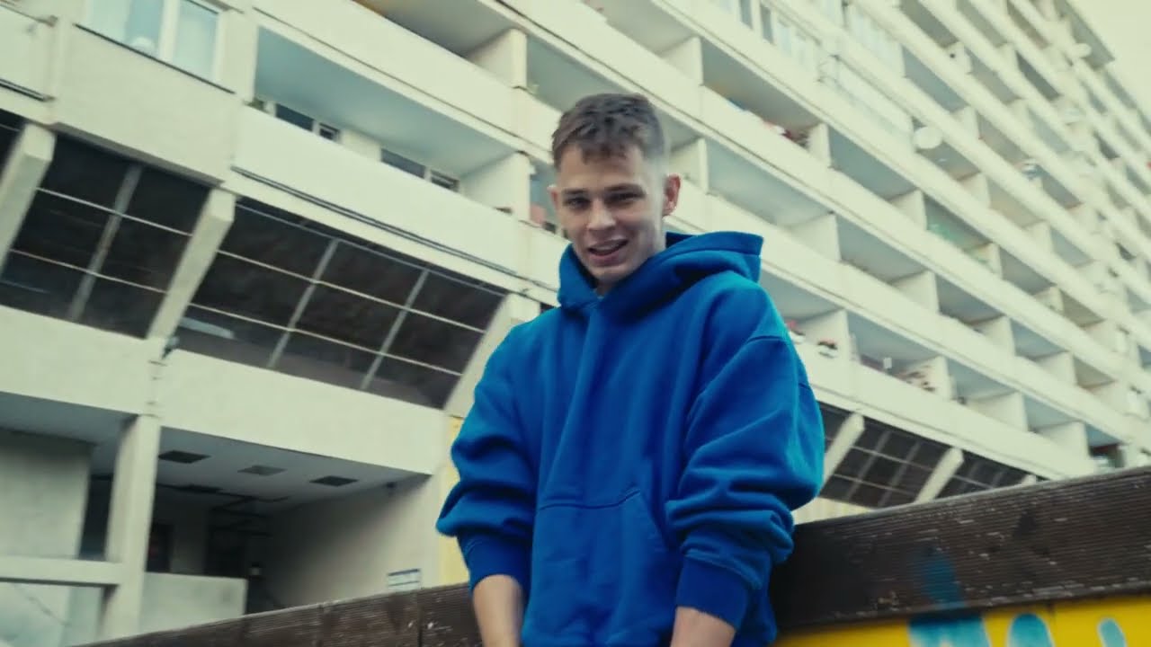 Shelast - AJAK? (official video)