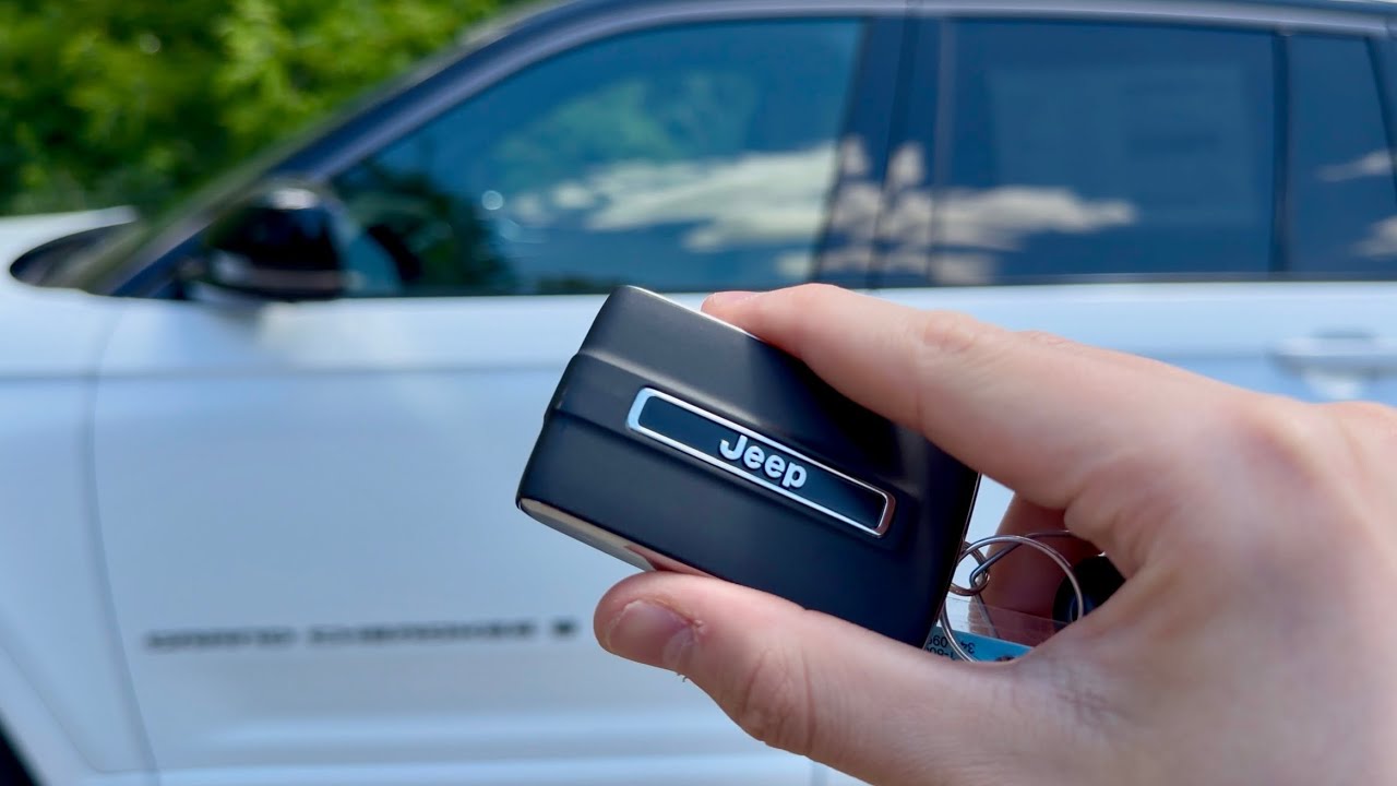 2026 Jeep Grand Cherokee Summit: Startup | Car Conversations 